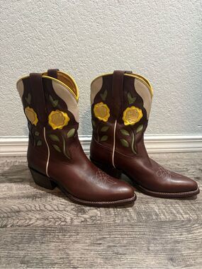 Tecovas Jolene Roses Floral Embroidered Western Boots Size 9.5